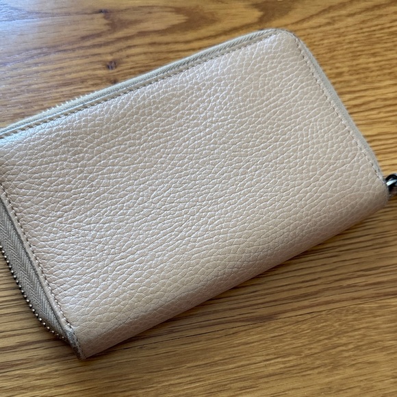 Gucci Tan Leather Wallet - Picture 7 of 11